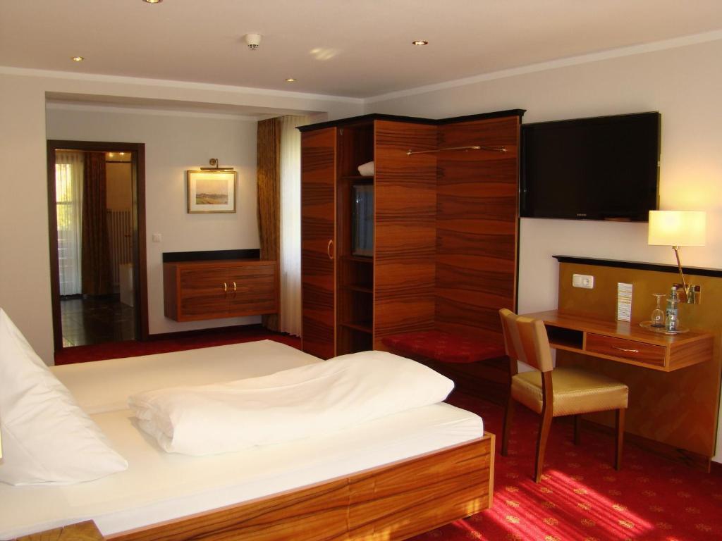Naturhotel Ruegers Forstgut Mespelbrunn Rom bilde