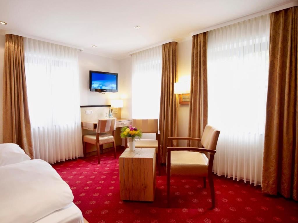 Naturhotel Ruegers Forstgut Mespelbrunn Rom bilde